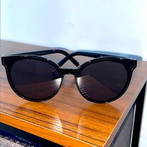 Black Women’s Sunglasses